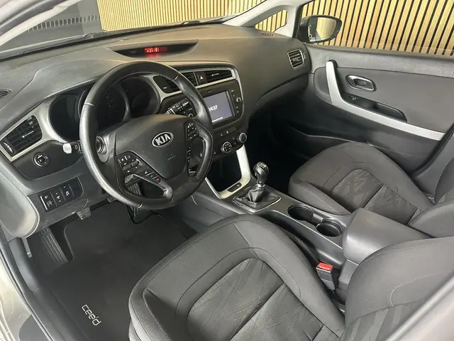 Kia cee'd Sportswagon 1.6 GDI ComfortPlusLine 2017 Benzine 4