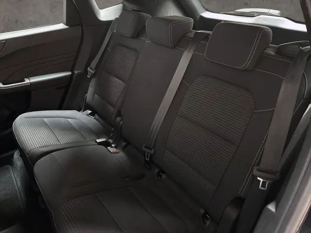 Ford Kuga 2.5 PHEV Titanium 2022 Hybride Benzine 13