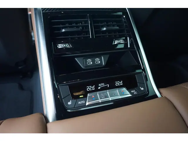BMW 8 Serie Gran Coupé M8 Competition 2025 Benzine 26
