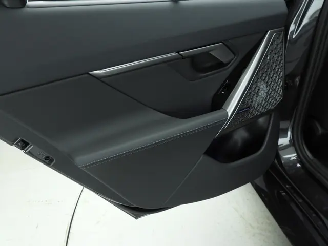 BMW M5 Touring 2026 Hybride Benzine 17