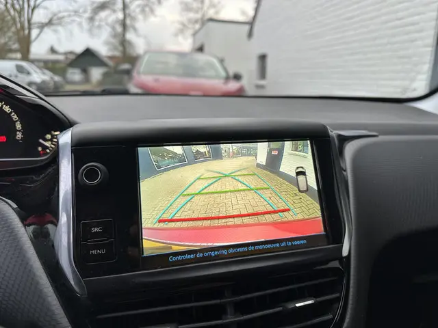 Peugeot 208 1.2 Turbo 110 PK GT-Line 2019 Benzine 23