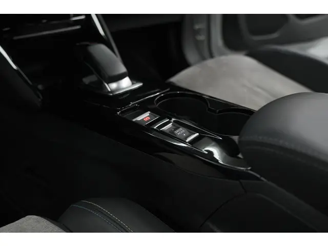 Peugeot e-2008 EV GT Pack 50 kWh 2021 Elektrisch 46