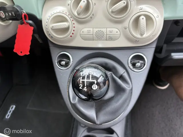 Fiat 500 1.2 Lounge 2015 Benzine 12