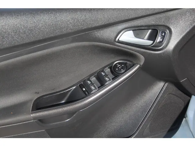 Ford Focus 1.0 ST-Line 126 Pk HB 2017 Benzine 23