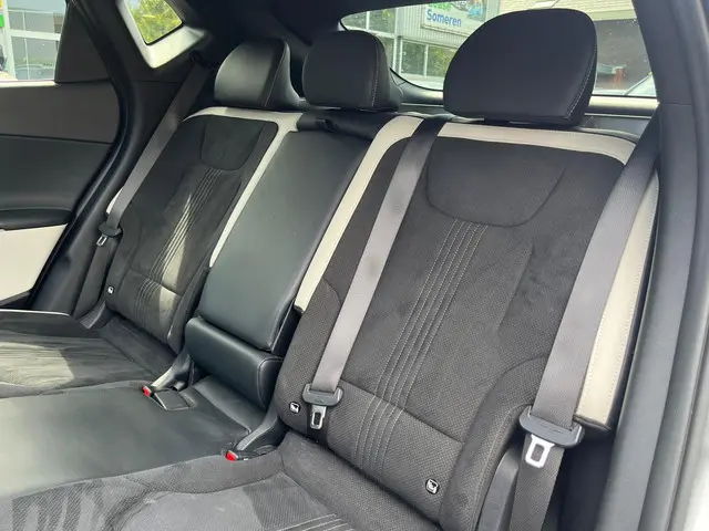Kia EV6 GT-Line AWD 77.4 kWh Matte 20'' 2022 Elektrisch 12