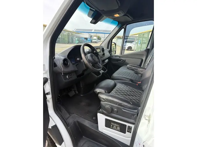 Mercedes-Benz Sprinter 311 2.2 CDI L2H2 2019 Diesel 9