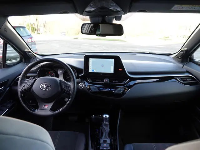 Toyota C-HR 2.0 Hybrid GR-Sport 2023 Hybride Benzine 18