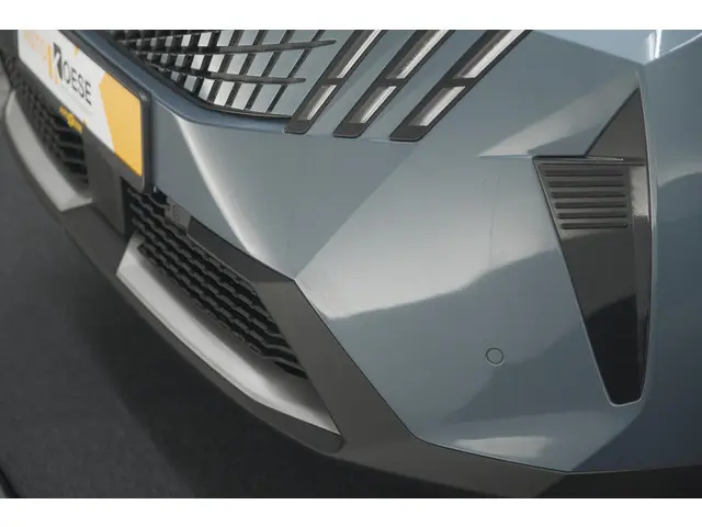 Peugeot 3008 1.2 Hybrid 145 GT 2025 Hybride Benzine 15