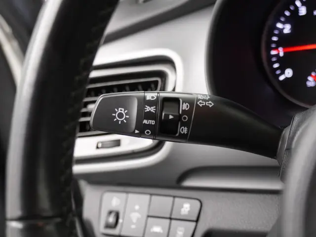 Kia Stonic 1.0 T-GDi DynamicLine 2019 Benzine 17