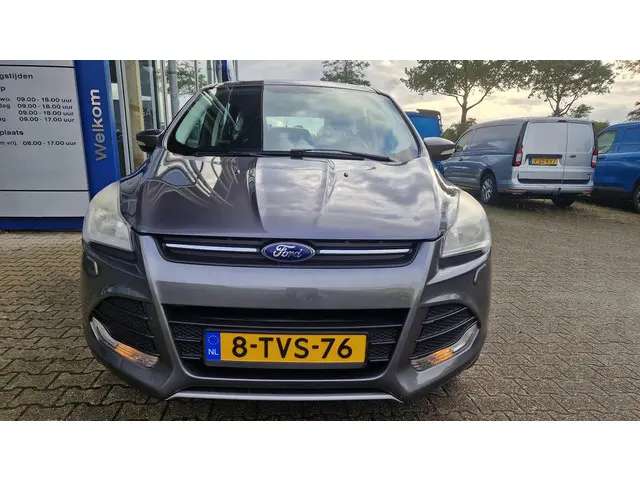 Ford Kuga 1.6 Titanium 2014 Benzine 4