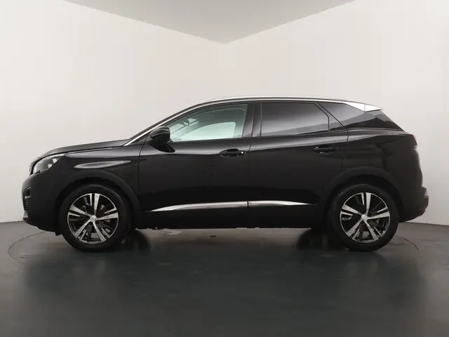 Peugeot 3008 1.2 PureTech Allure 2018 Benzine 2