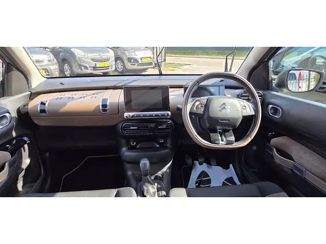 Citroën C4 Cactus 1.2 PureTech W 2014 Benzine 11