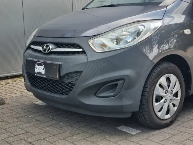 Hyundai i10 1.0 Pure 2013 Benzine 10