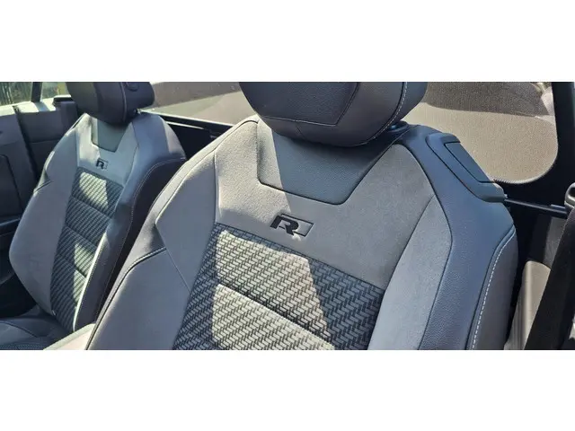 Volkswagen T-Roc Cabrio 1.5 TSI R-Line 2020 Benzine 18