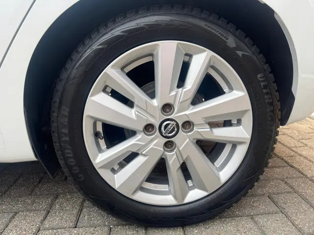 Nissan Micra 1.0 IG-T N-Connecta 2020 Benzine 18