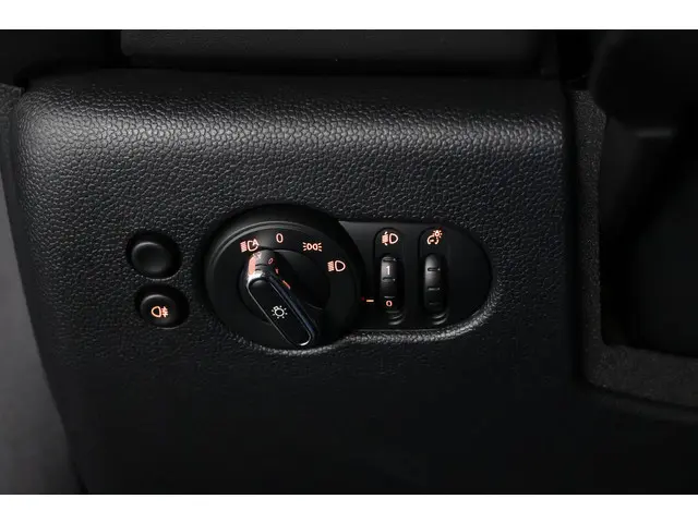 MINI Electric Cooper MINI Yours 33 kWh 2024 Elektrisch 26