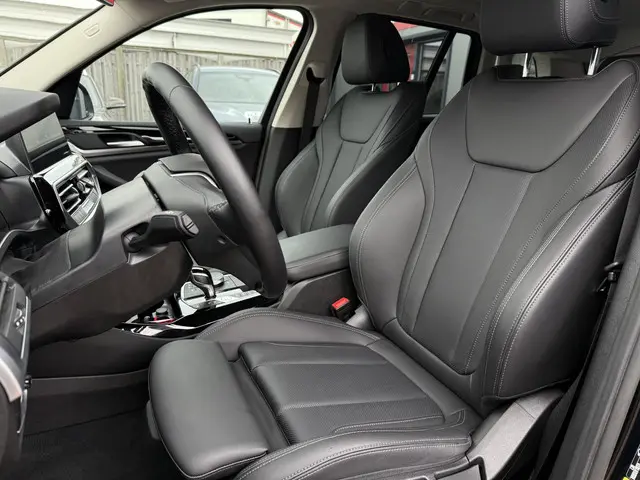 BMW X3 xDrive30e LCI High Executive 2022 Hybride Benzine 6