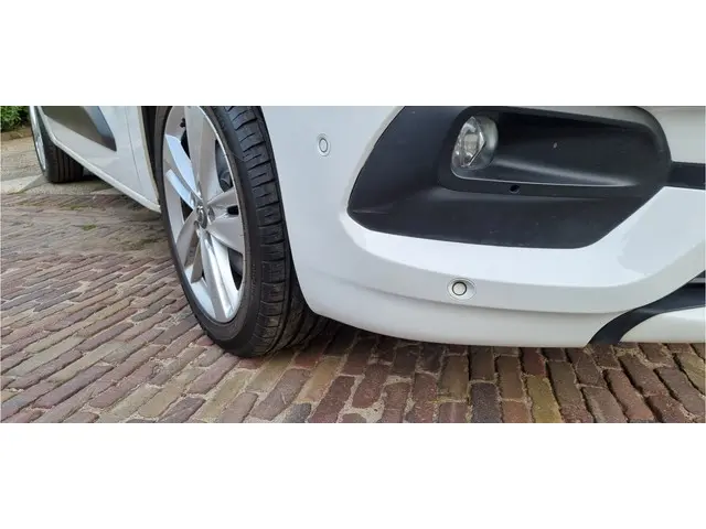 Opel Combo Tour 1.2 Turbo L2H1 Edition 7p. 2020 Benzine 35