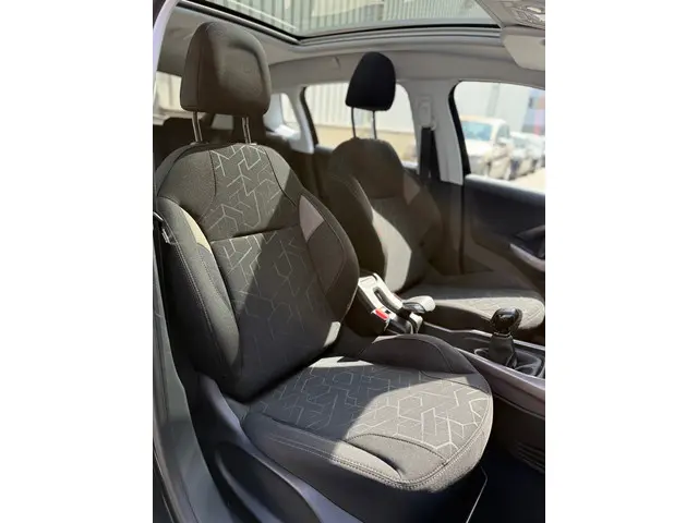 Peugeot 2008 1.2 PureTech Blue Lion 2016 Benzine 19