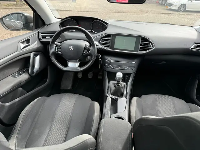 Peugeot 308 SW 1.2 PureTech Style 2015 Benzine 6