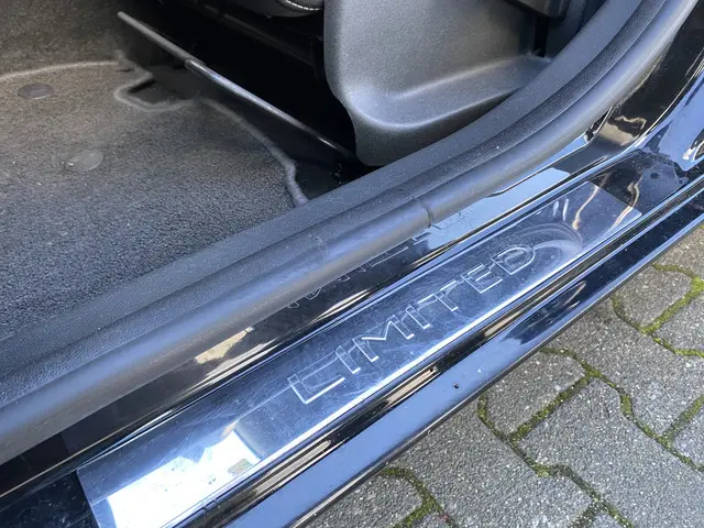 Renault Mégane Estate 1.2 TCe Limited 2015 Benzine 23