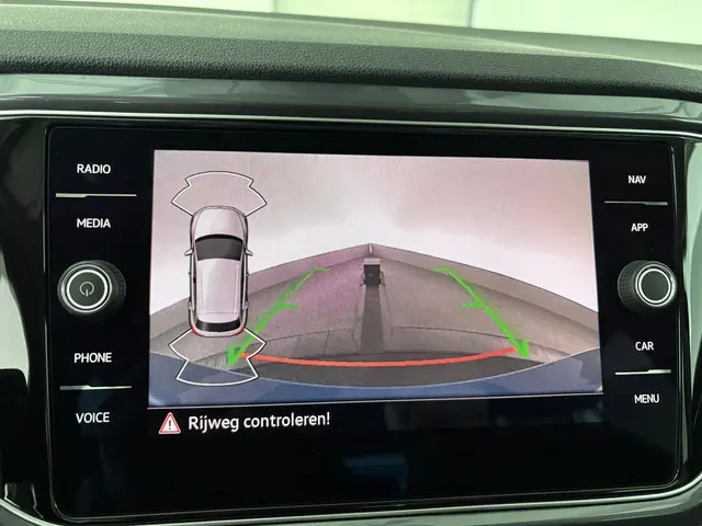 Volkswagen T-Roc 1.5 TSI Sport Business R 2021 Benzine 17