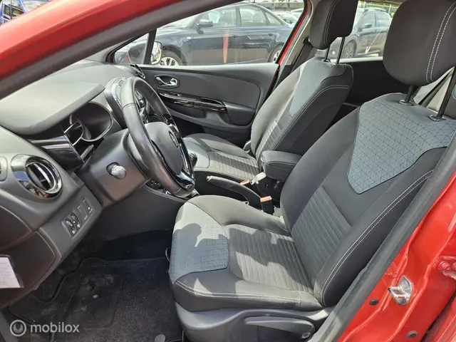 Renault Clio Estate 0.9 TCe Dynamique 2013 Benzine 12