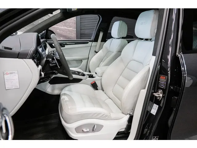 Porsche Macan 2.9 GTS 2022 Benzine 3