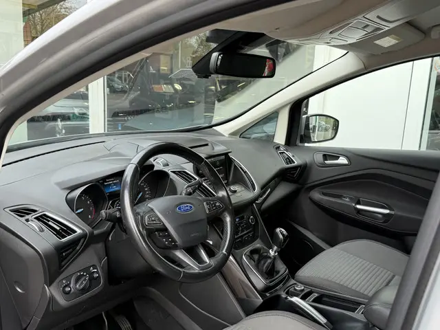 Ford C-MAX 1.0 Titanium 2015 Benzine 14