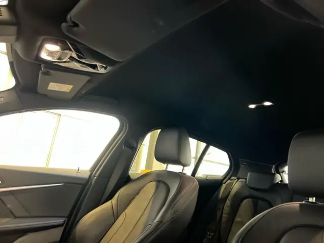 BMW 1 Serie 118i Business Edition Plus 2021 Benzine 13