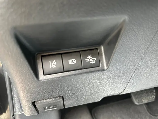 Toyota Yaris 1.5 Hybrid Active 2020 Hybride Benzine 18