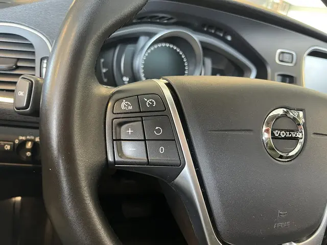 Volvo V40 Cross Country T3 Polar+ Luxury 2019 Benzine 17