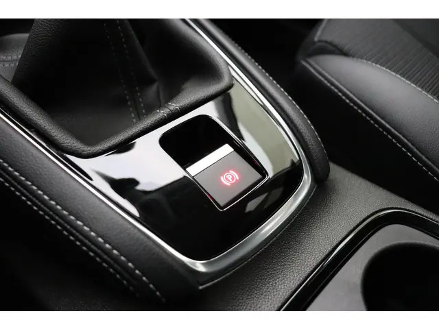Opel Grandland 1.2 Turbo 130pk Level 4 2024 Benzine 34