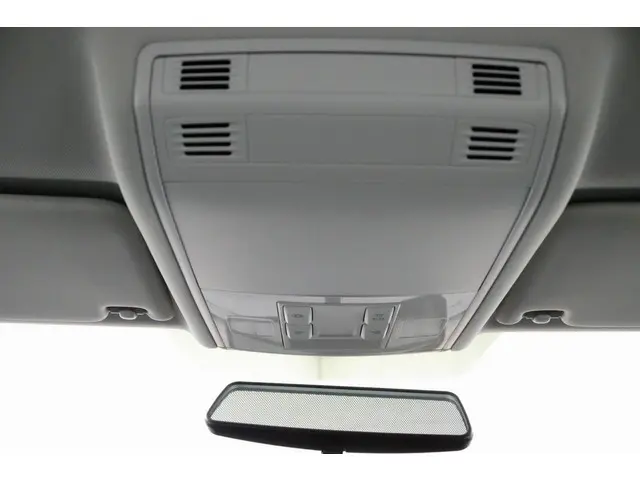 Volkswagen Golf 1.0 TSI Life antraciet 2020 Benzine 25