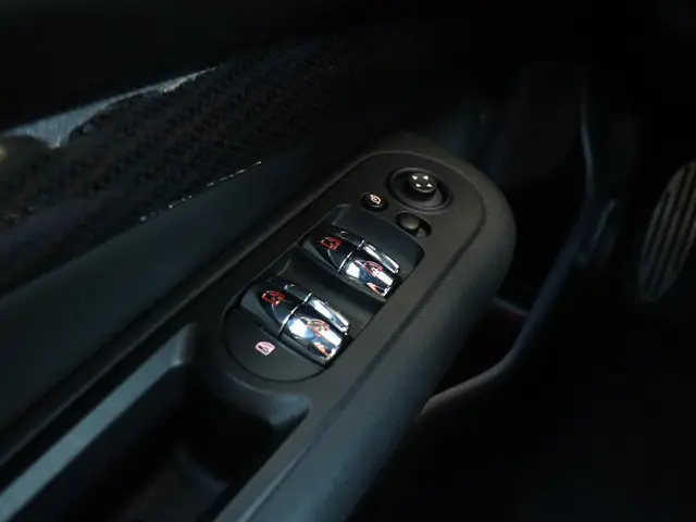 MINI Clubman JCW ALL4 2020 Benzine 32