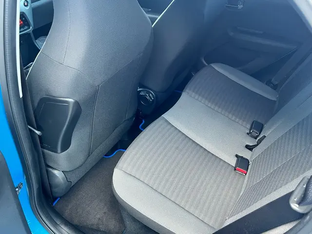 Toyota Aygo 1.0 VVT-i x-joy 5 deurs 2019 Benzine 35