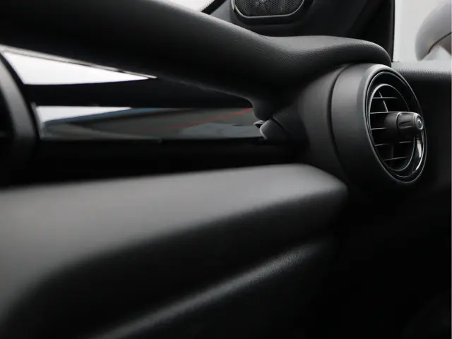 MINI Cooper Pepper 2018 Benzine 62