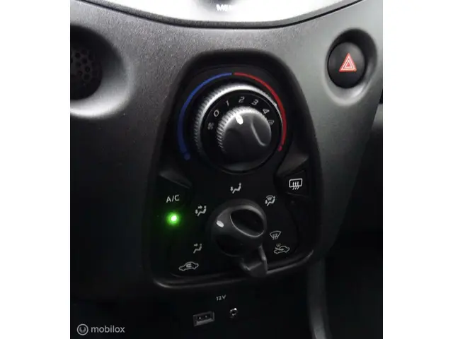 Toyota Aygo 1.0 VVT-i x CRUISE CONTROL|AIRCO 2016 Benzine 21