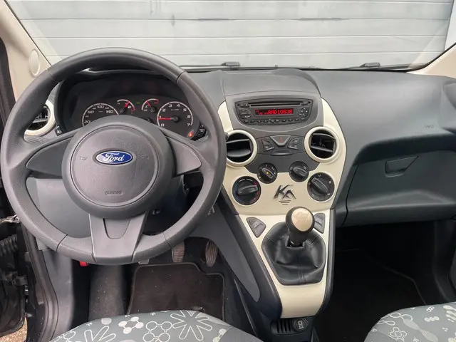 Ford Ka 1.2 Champions AIRCO LMV APK 10-2026 2012 Benzine 7