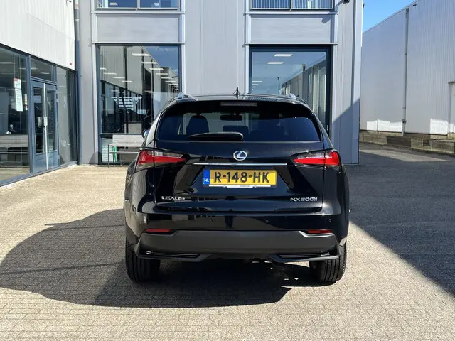 Lexus NX 300h AWD Luxury Line 2015 Hybride Benzine 47