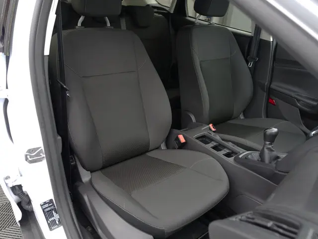 Ford Focus 1.0 Trend- 2018 Benzine 3