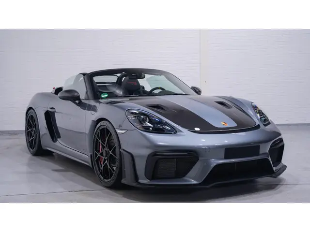 Porsche 718 Spyder RS 2024 Benzine 9