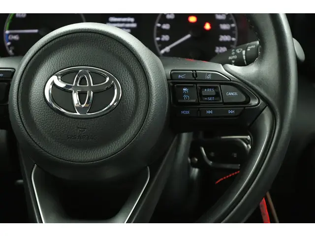 Toyota Yaris 1.5 Hybrid Active 2022 Hybride Benzine 19
