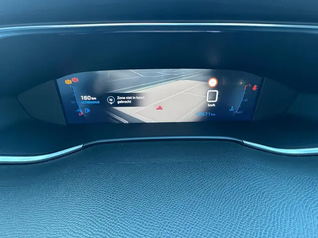 Peugeot 308 1.2 PureTech / 360 Camera / VC / Navi 2021 Benzine 12