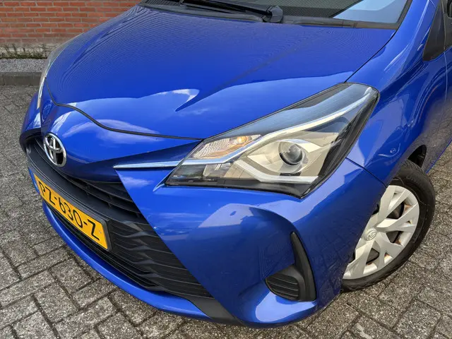Toyota Yaris 1.5 VVT-i Aspiration 2017 Benzine 2