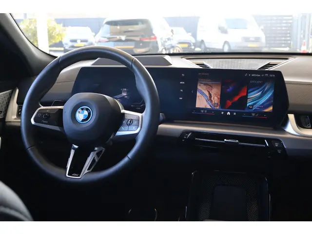 BMW iX2 xDrive30 2024 Elektrisch 8