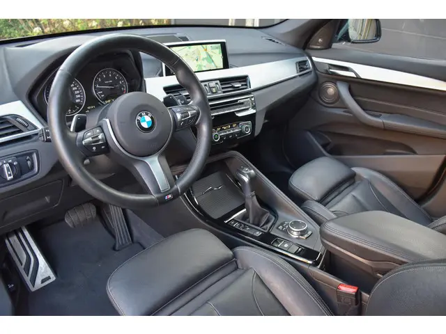 BMW X1 xDrive25i 2016 Benzine 7