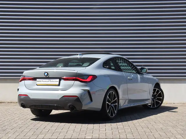 BMW 4 Serie Coupé 420i 2022 Benzine 2