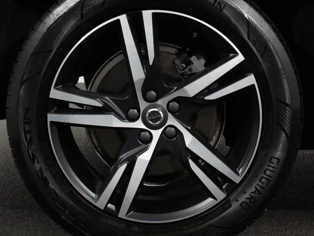 Volvo XC60 2.0 T5 R-Design Automaat 2019 Benzine 27