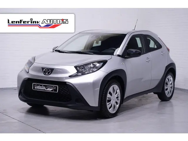Toyota Aygo X 1.0 VVT-i MT Play 2022 Benzine
